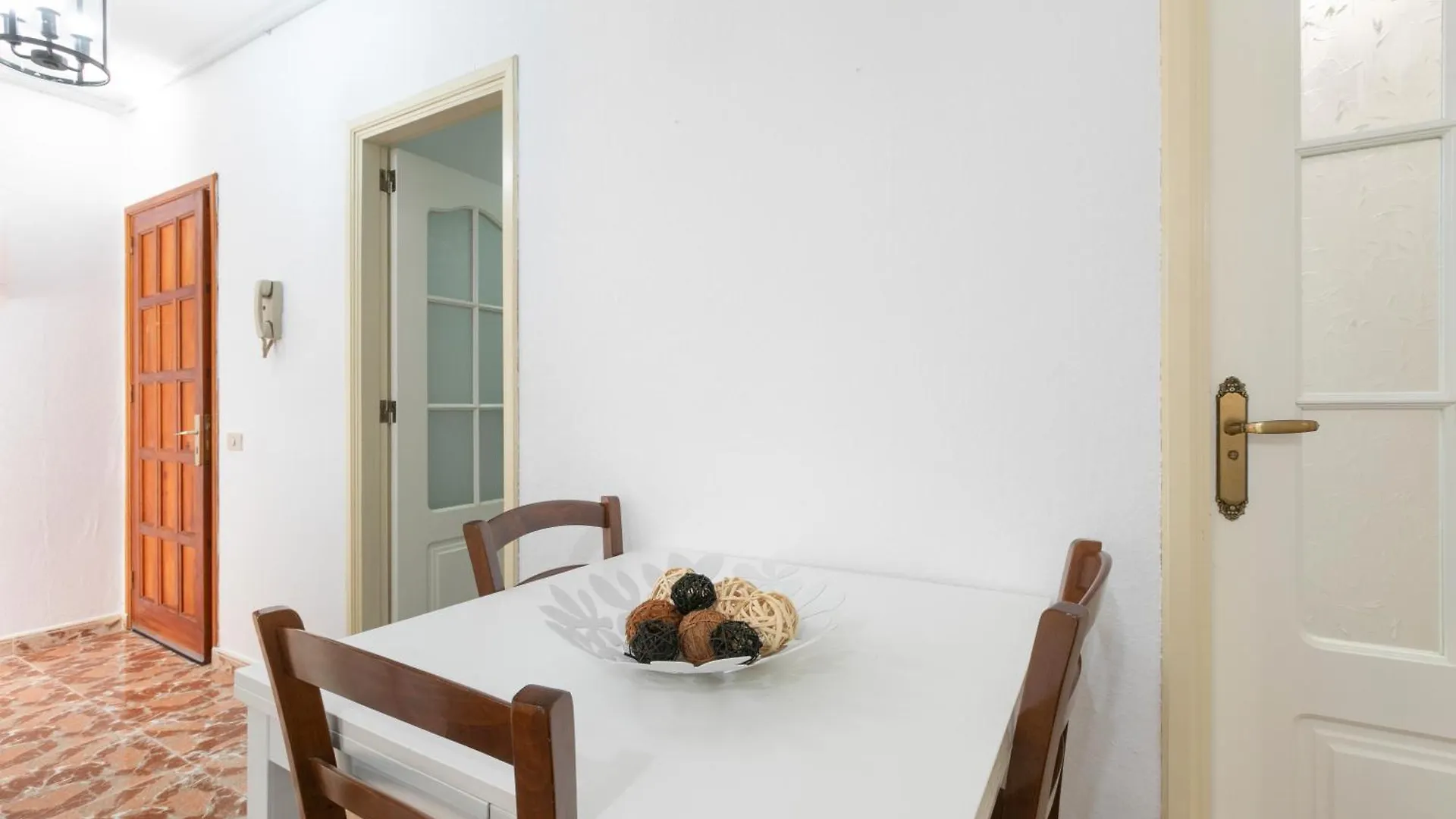 Paloma Apartment Los Cristianos  0*, Los Cristianos (Tenerife) Spain